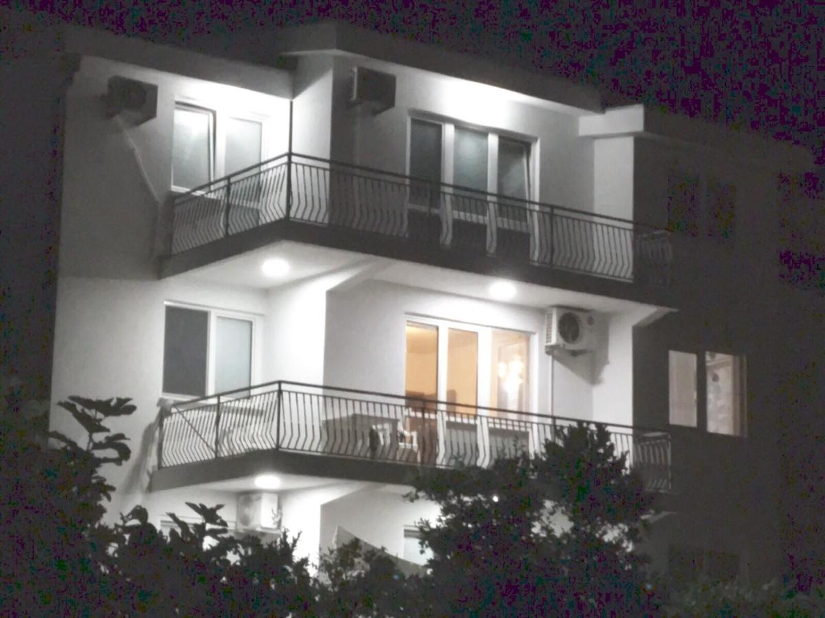 Kasneci Apartments Улцинь Екстер'єр фото