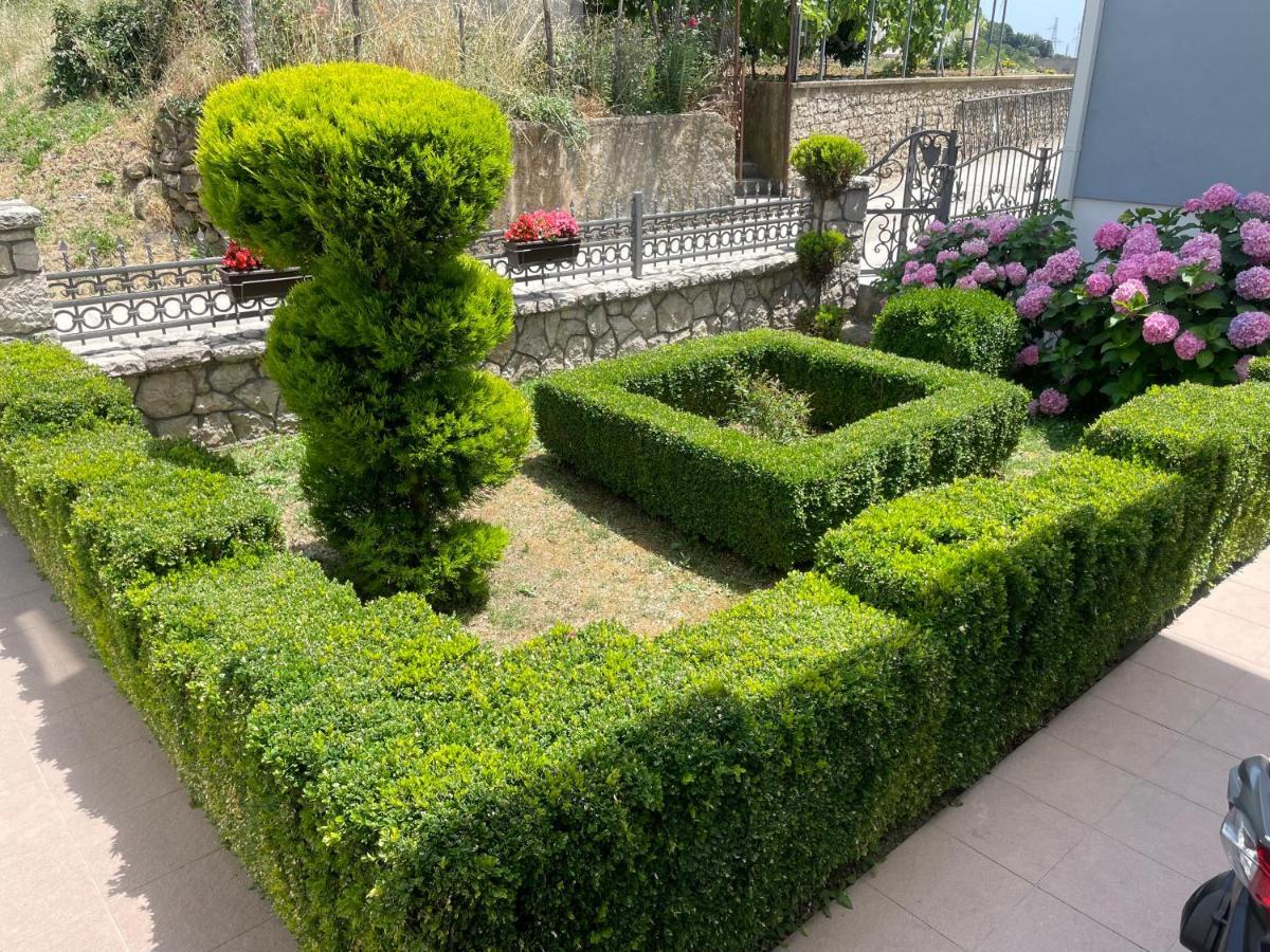 Kasneci Apartments Улцинь Екстер'єр фото