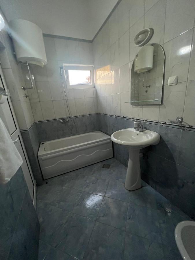 Kasneci Apartments Улцинь Екстер'єр фото
