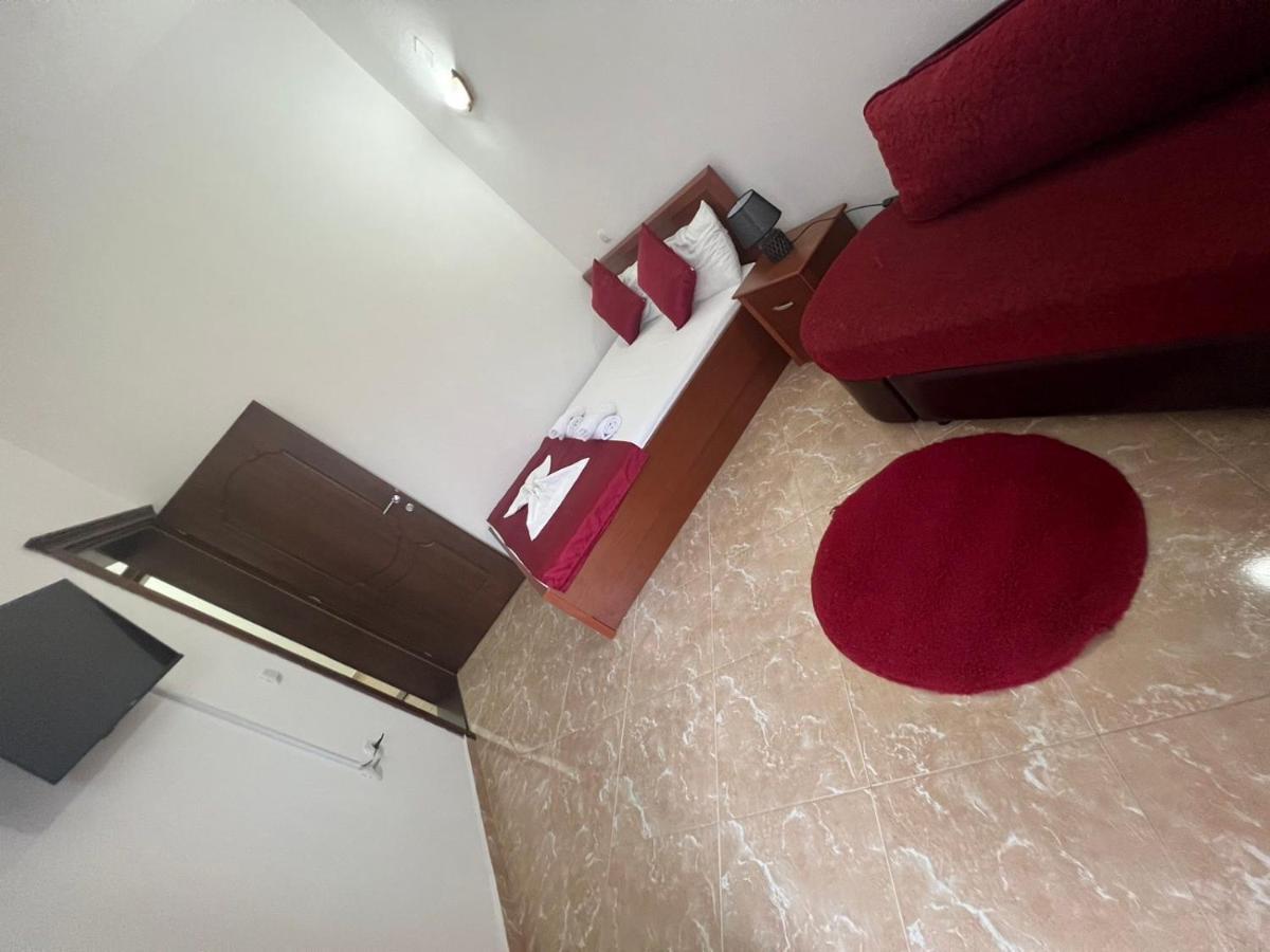 Kasneci Apartments Улцинь Екстер'єр фото