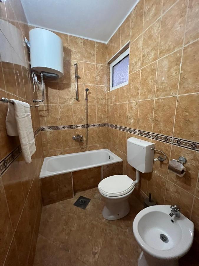 Kasneci Apartments Улцинь Екстер'єр фото